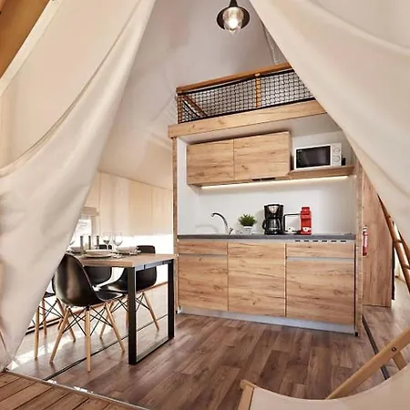 Luxury Glamping Tents Ideal For Czech Republic Holidays