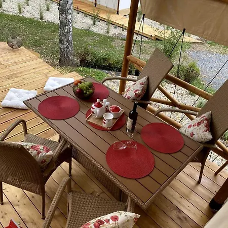 Feriehus Luxury Glamping Tents Ideal For Czech Republic Holidays *