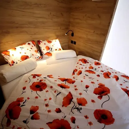 Feriehus Luxury Glamping Tents Ideal For Czech Republic Holidays *