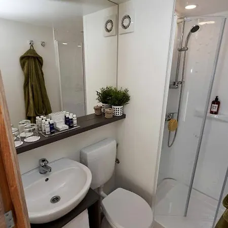 Luxury Glamping Tents Ideal For Czech Republic Holidays Feriehus *