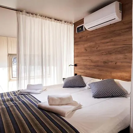 Feriehus Luxury Glamping Tents Ideal For Czech Republic Holidays Křečovice